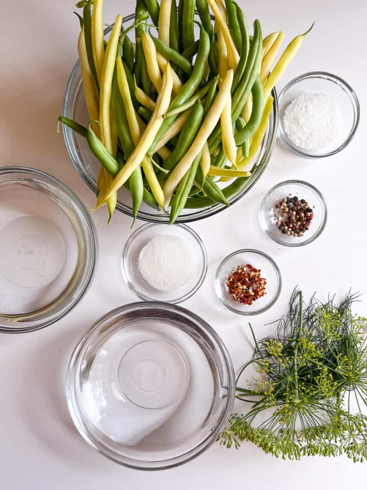 Quick Refrigerator Pickled Green Beans (Dilly Beans)