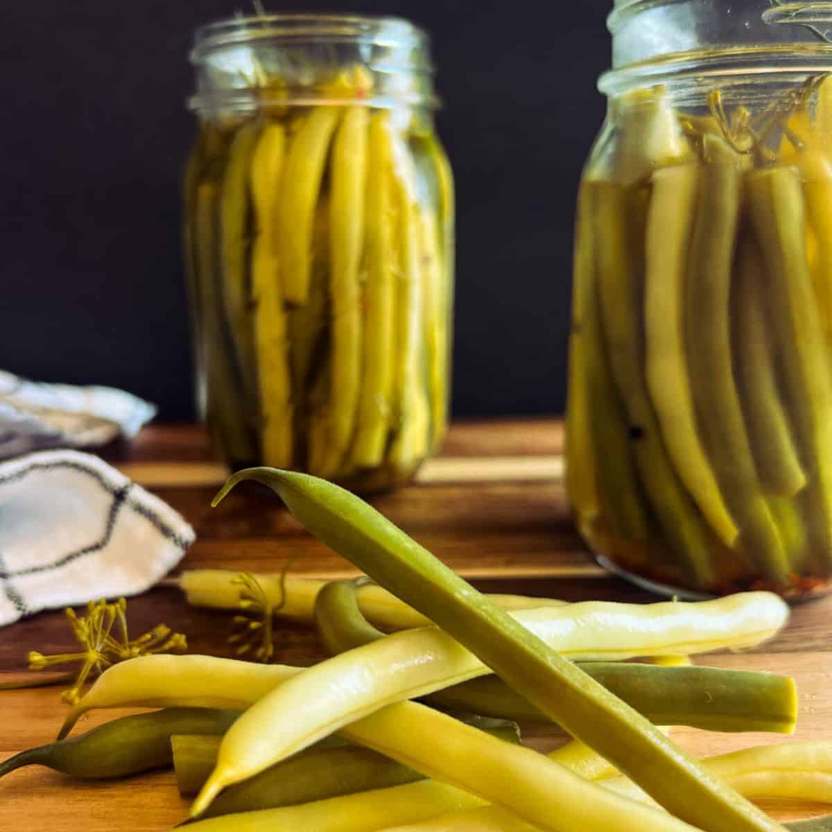 Quick Refrigerator Pickled Green Beans (Dilly Beans)