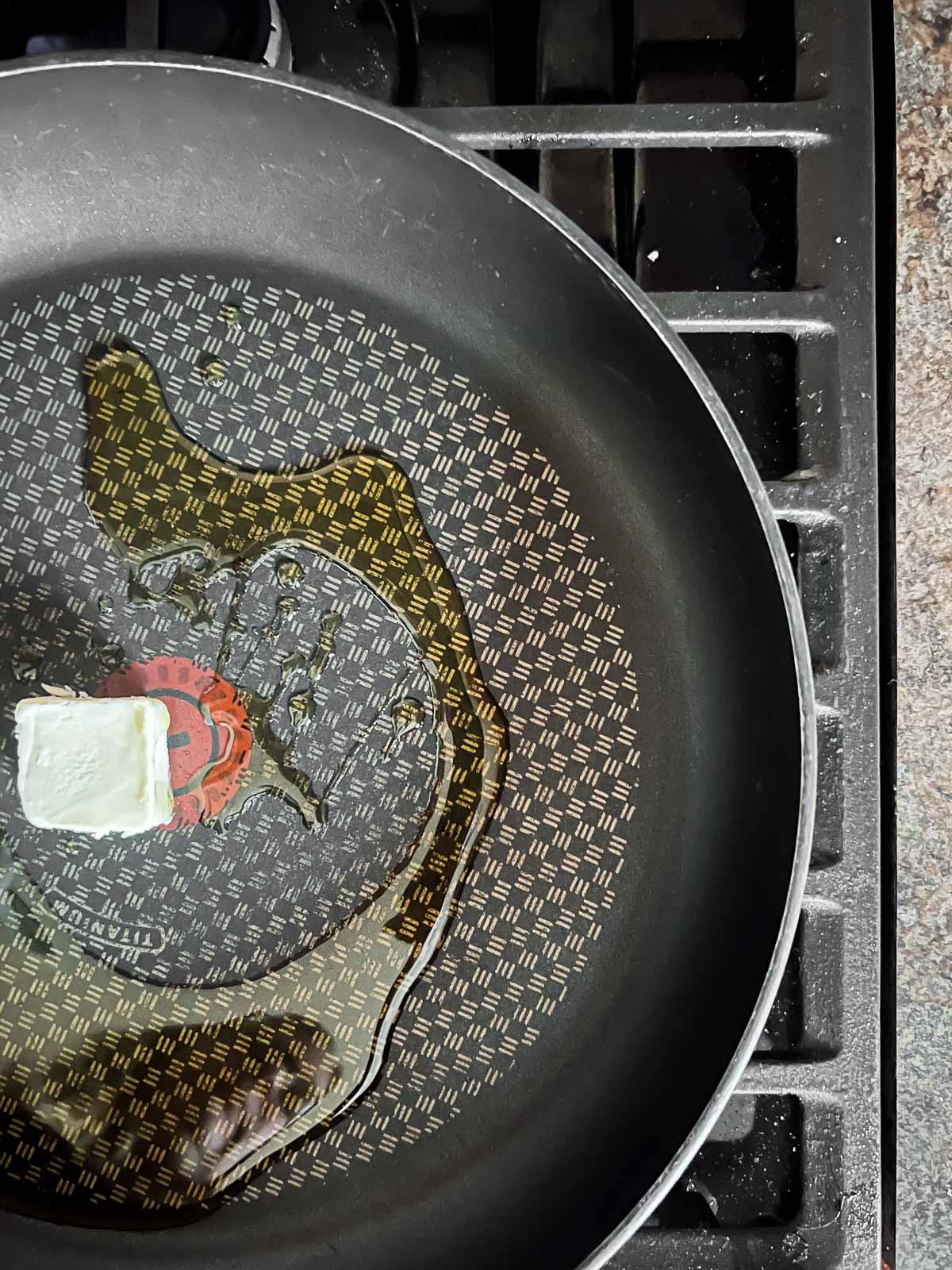 butter and garlic oil in a large skillet.